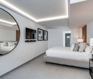 4 bedroom luxury Villa for rent in Estepona, Spain - Photo 6