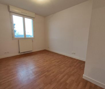 Location Maison 4 pièces 86m² BIARD 86580 - Photo 6