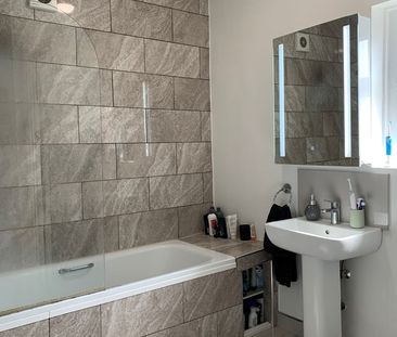 1 Bed Flat, Acre Road, SW19 - Photo 4