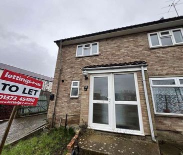 First Floor Flat Lambrok Road, Trowbridge, Wiltshire, BA14 - Photo 4