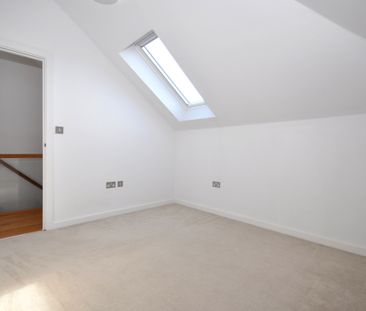 Cirencester Road, Charlton Kings, Cheltenham - Photo 3