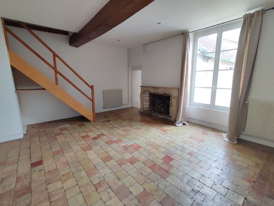 Location Appartement 3 pièces 83m² - Photo 1