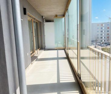 Modern und lichtdurchflutet: 2-Zimmer-Wohnung mit XXL-Loggia - 3. O... - Foto 2