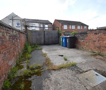 2 Bedroom Terraced House - Photo 6