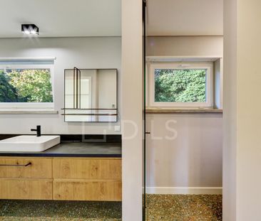 Moradia T8 renovada com vistas panorâmicas e jardim, em Cascais - Photo 5