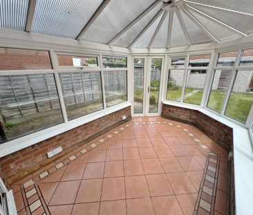3 bedroom semi-detached house to rent - Photo 6