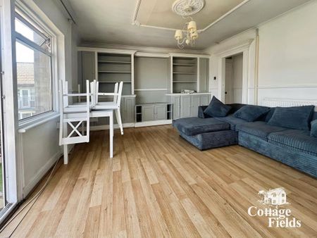 3 bedroom flat to rent - Photo 5