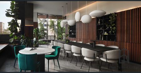 Sleek and Stylish! - Photo 3