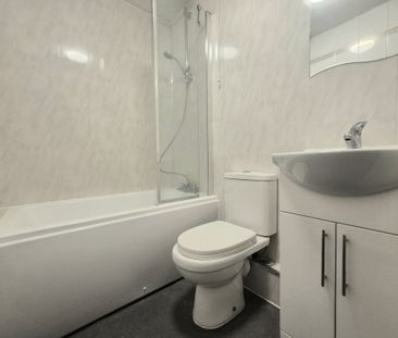 Brackenbed Lane, Halifax - Photo 6