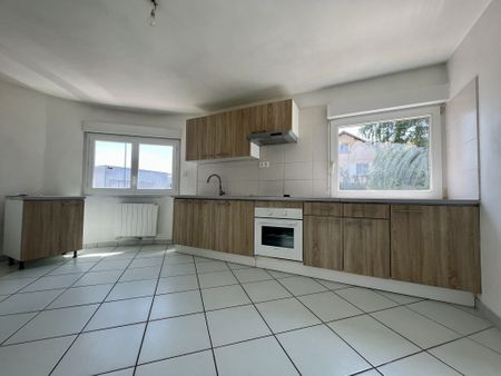 Location Appartement 2 pièces 38m² BEAUMONT 63110 - Photo 2