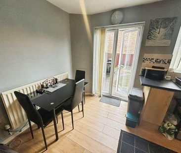 Rhos Y Dderwen, Highfields, Blackwood, NP12 - Photo 4