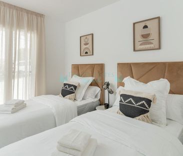 Penthouse for rent in El Paraiso, Estepona - Photo 6