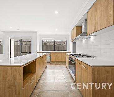 Modern Family Home with Two Lounge Rooms - Photo 3