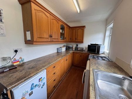 Bosley Square, Beeston, Property for rent - Photo 4