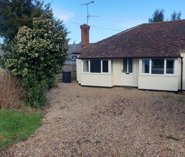 2 bedroom semi-detached house to rent - Photo 4