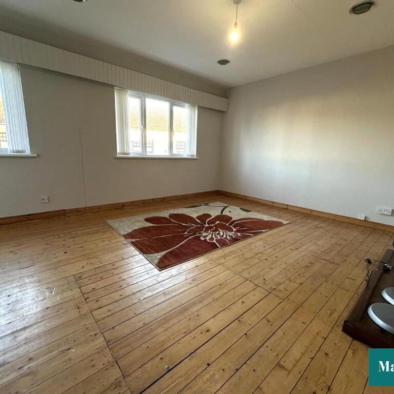 44a The Square, Dungannon, Coalisland, BT71 4LN - Photo 1