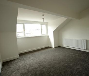4 bedroom terraced house to rent - Photo 2