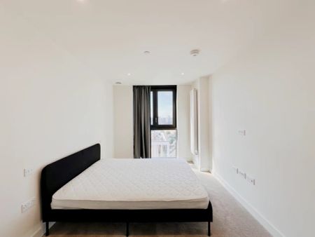 2 Bedroom 2 Bathroom Flat1805 - Photo 3