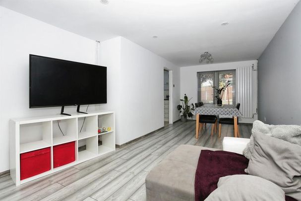 3 bedroom property to rent - Photo 1