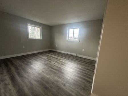 For Lease - 565 Emma Street Unit# 2, Gananoque, Ontario - Photo 5