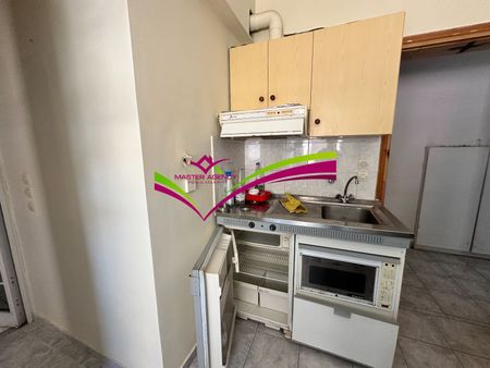 Studio/Γκαρσονιέρα για ενοικίαση Κέντρο (Ρίο) - Photo 2