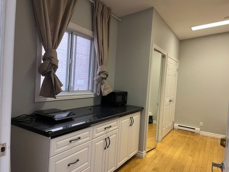 For Lease - 49 Viamede Crescent, Toronto, Ontario - Photo 3