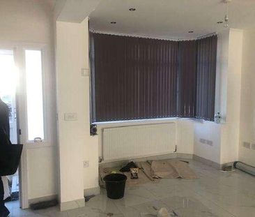 Wealdstone, HA3 - Photo 1