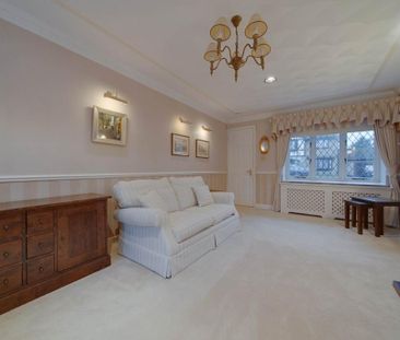 4 bedroom detached house to rent - Photo 3
