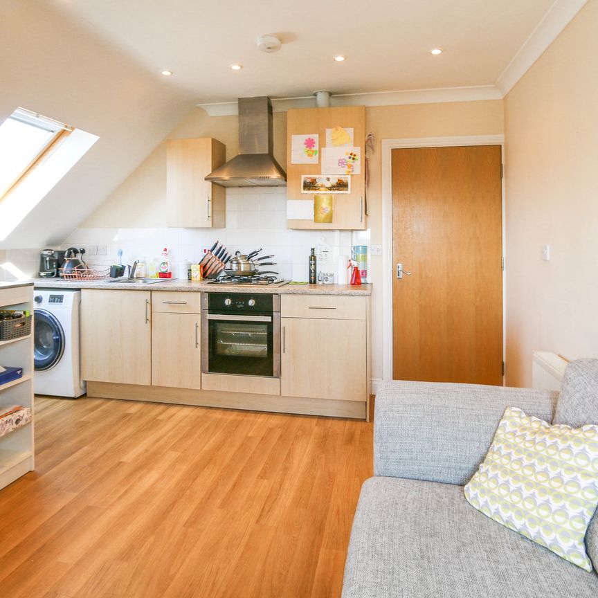 1 bedroom apartment to rent Holdenhurst Road, Bournemouth, BH8 - Photo 1