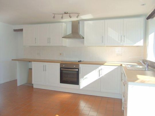 4 bedroom house to rent - Photo 1