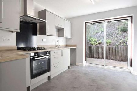 Greenbank, Barnt Green, Birmingham, Worcestershire, B45 - Photo 4