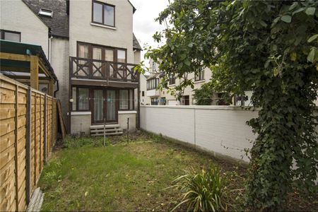 Room in a Shared House, Pointers Close, E14 - Photo 4