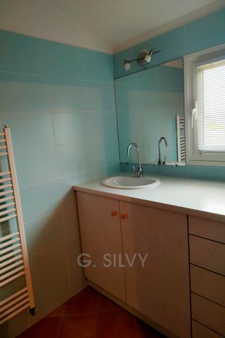 Location Appartement 3 pièces 72m² STE CECILE LES VIGNES 84290 - Photo 5