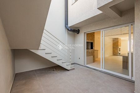 Casa com 3 quartos e 195m² para alugar em Jardim Itu, Porto Alegre. - Photo 4