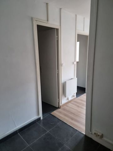 Location Appartement 1 pièce 22m² ORLEANS 45000 - Photo 4