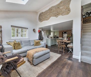 2 bedroom terraced house to rent - Photo 4