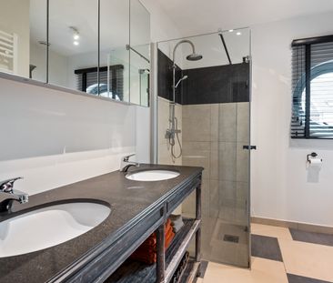 Instapklare woning met 2 slaapkamers, bureau en westgerichte tuin - Photo 2