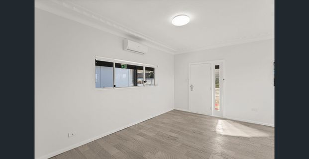 Escape to Paradise: Your Beachfront Haven Awaits! - Photo 1