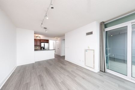 For Lease - 15 Greenview Avenue Unit# 2509, Toronto, Ontario - Photo 5