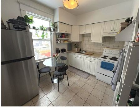 For Lease - 124 Hallam Street Unit# Floor 2 & 3, Toronto, Ontario - Photo 2