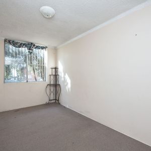 1/11 Drummond Street, Warwick Farm NSW 2170 - Apartment For Rent | Domain - Photo 2