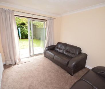 4 bedroom detached house to rent - Photo 2