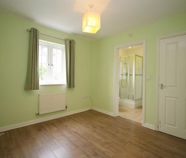 4 bedroom terraced house to rent - Photo 6