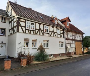 Frisch renovierte 4-Zimmerwohnung ruhig und dennoch gut angebunden - Photo 1