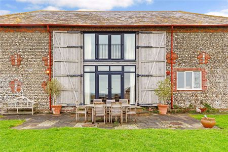 Detached barn conversion with stunning views over the South Downs - Photo 3