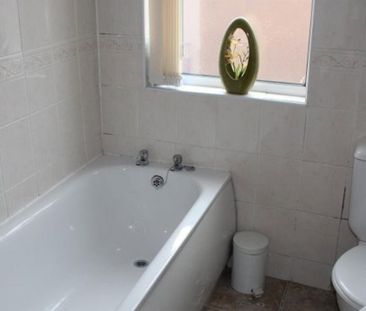 4 bedroom house to rent - Photo 1