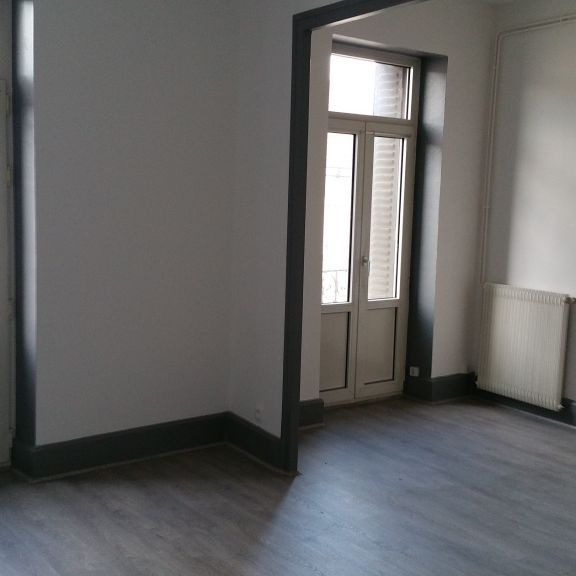 Location Appartement 2 pièces 48m² - Photo 1