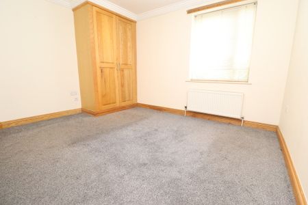 1 bedroom Apartment to let - Photo 4