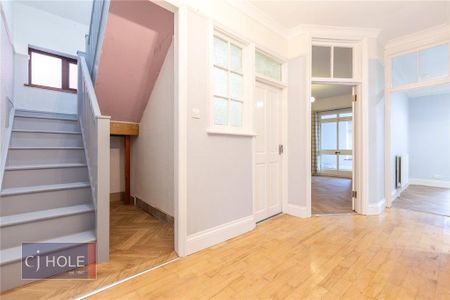 4 bedroom detached house to rent - Photo 3