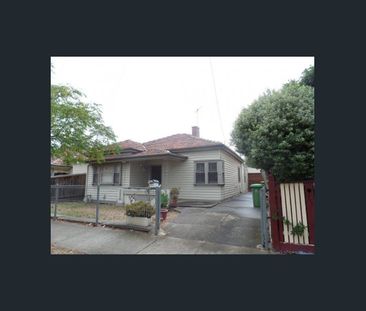 Large Family Home - Photo 2